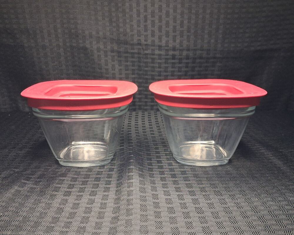 2 Rubbermaid Glass Food Storage Containers 1.5 cup w/ Lids 7N61 Red Discontinued